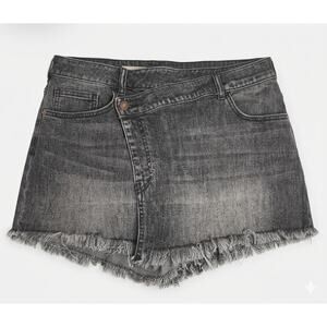 Pilcro Asymmetrical High Rise Grey Denim Cutoff Shorts Size 30